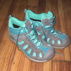 Select Grip hiking boot by Merrell